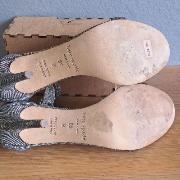 KATE SPADE NEW YORK Womens 6.5 Metallic Leather Isa Sandals Silver Glitter - Picture 7 of 15